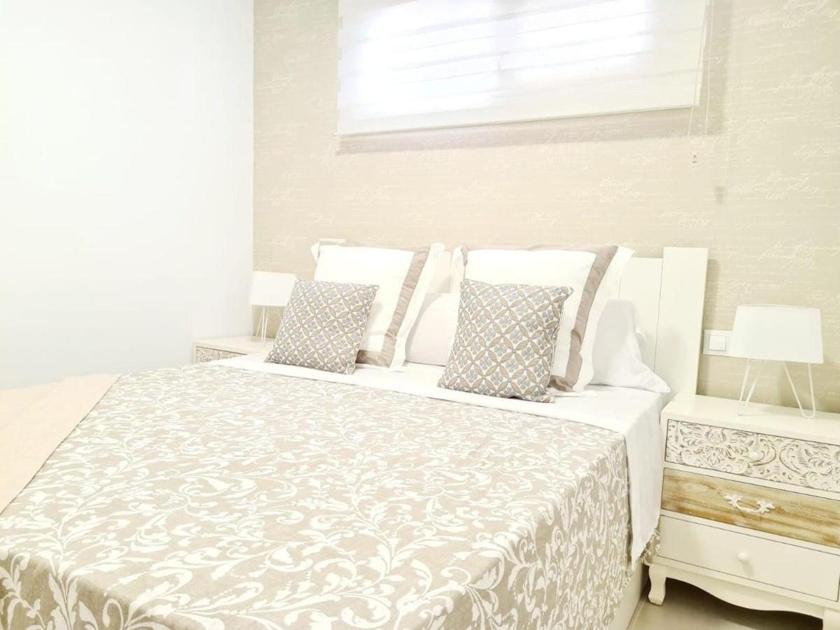 Apartamento Moderno Y Con Estilo En La Carihuela Torremolinos Exteriör bild