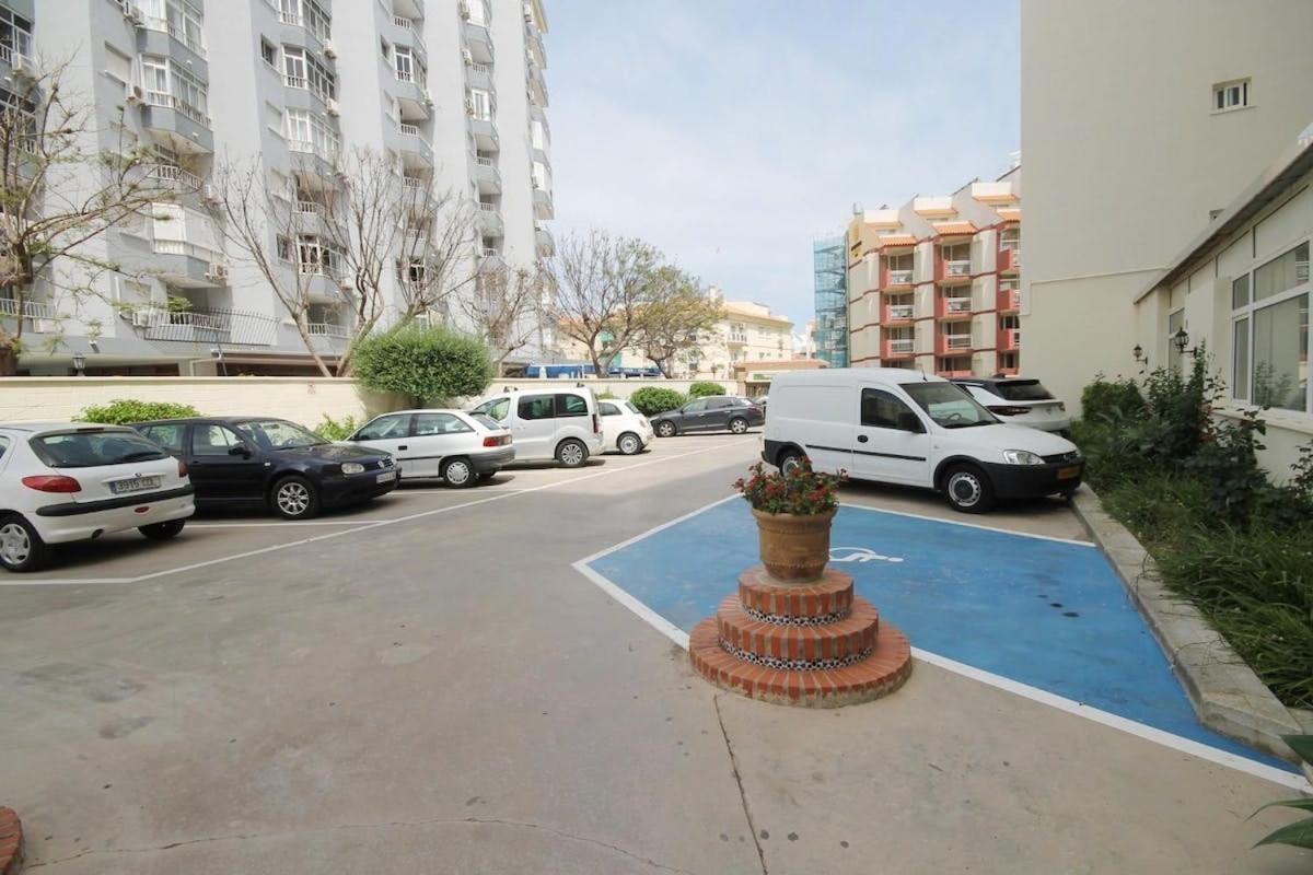 Apartamento Moderno Y Con Estilo En La Carihuela Torremolinos Exteriör bild